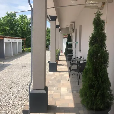 Boroka Vendeghaz Daire Bogács